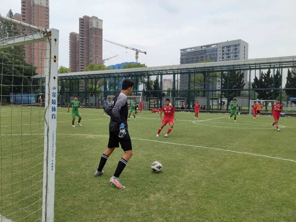 从饮食住宿, 拉孜中学足, 安排了一次 从饮食住宿, 拉孜中学足, 安排了一次