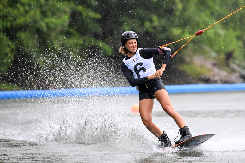 kW, 会女子索道, img