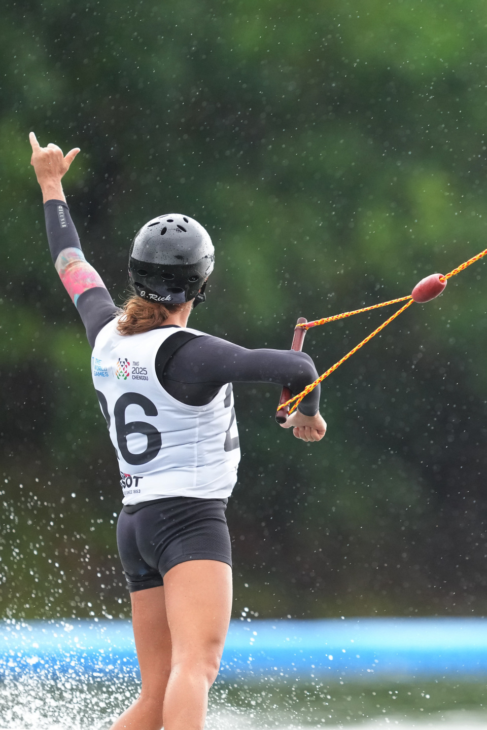 新华社记者, img