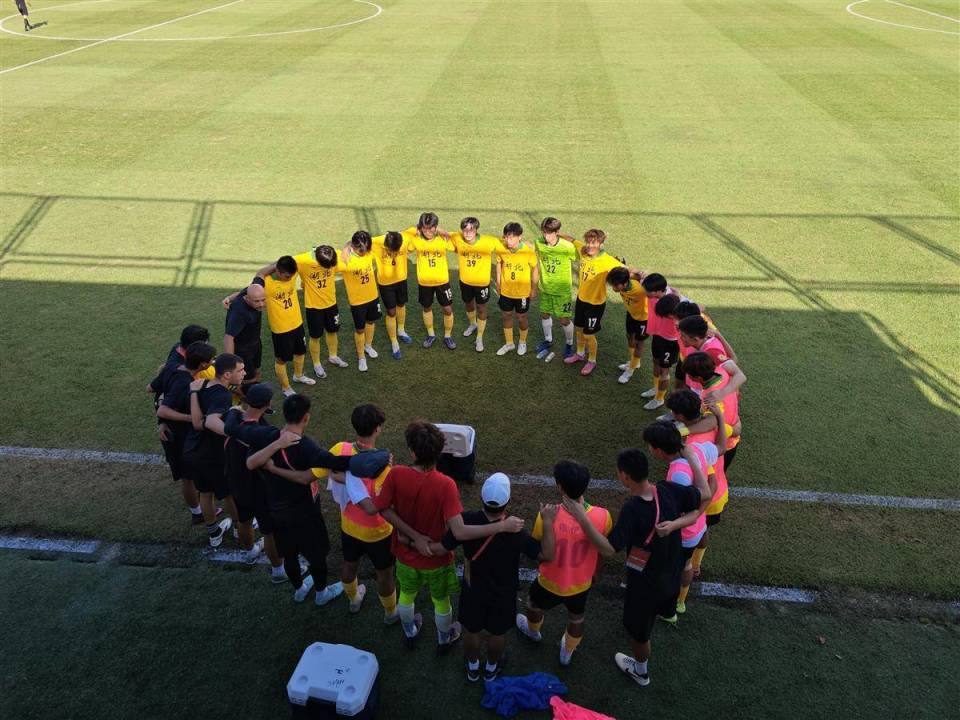 om, 按照赛程, 湖北日报讯