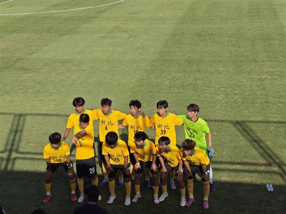 队教练组做, 上半场战罢